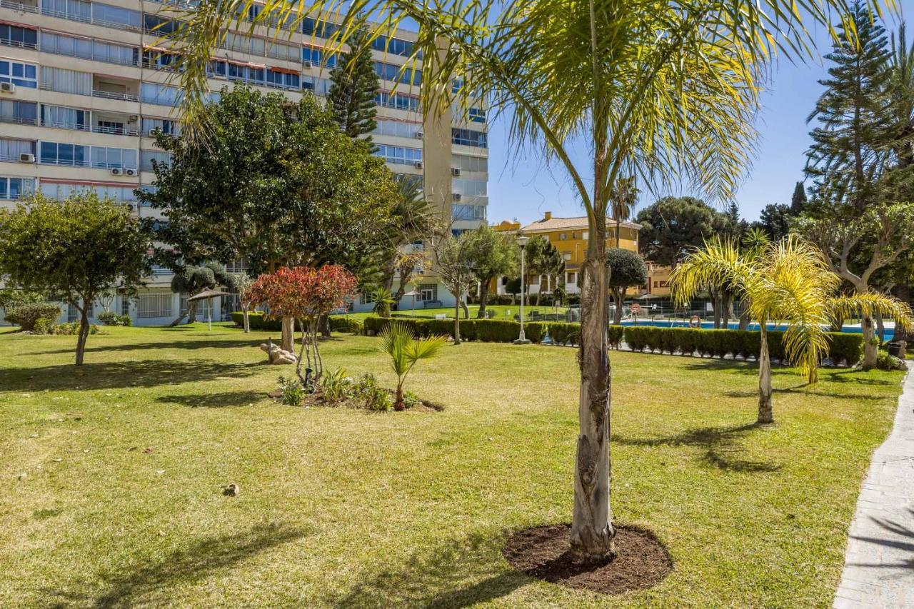 Apartamento Acogedor, Terraza, Piscina Y Mar Benalmádena Exterior foto